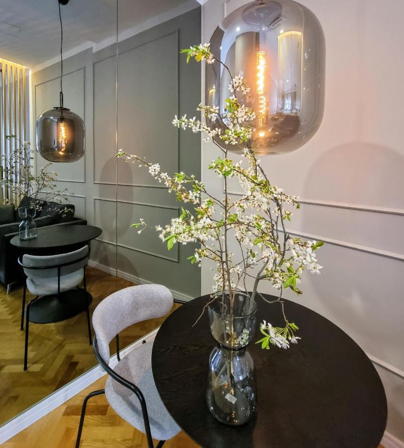 Mint Boutique Studio Apartments 3 Zagreb Exteriör bild